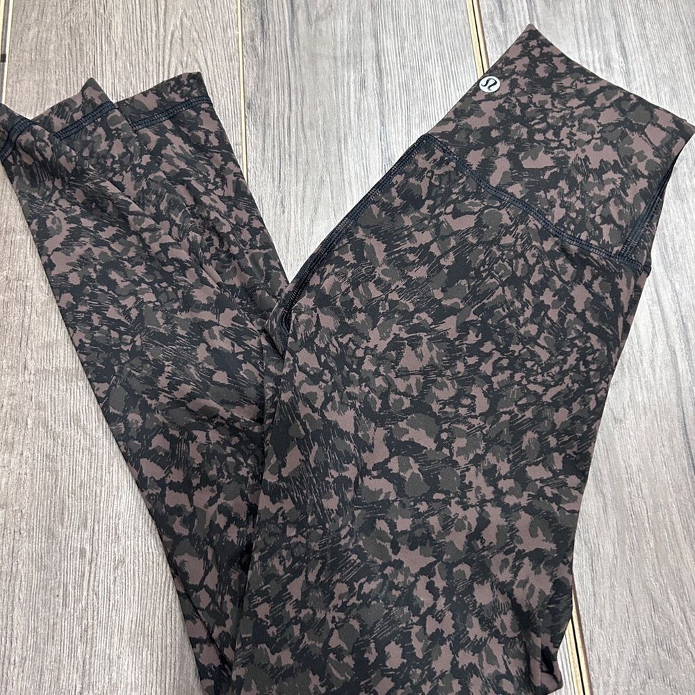 Lululemon Wunder Under High Rise 25” - Picture 1 of 3